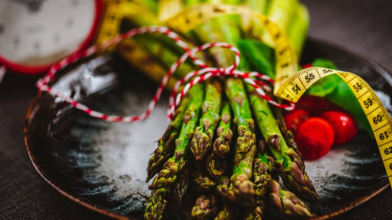 con el ayuno intermitente se entra en cetosis​